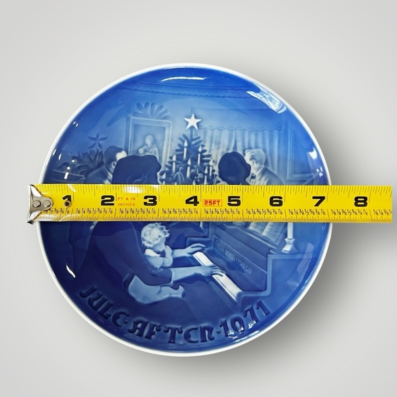 B&G Christmas At Home Plate 1971 Blue Collectible Porcelain Plate Denmark Used - Picture 10 of 16